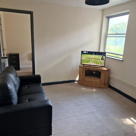 Maidstone Heights III - 1 Bedroom In Maidstone! Екстер'єр фото