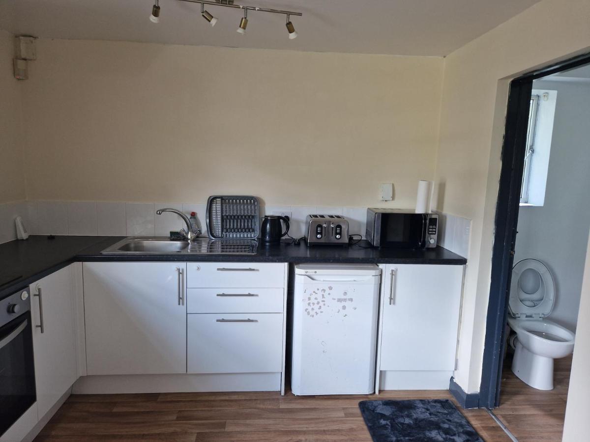 Maidstone Heights III - 1 Bedroom In Maidstone! Екстер'єр фото