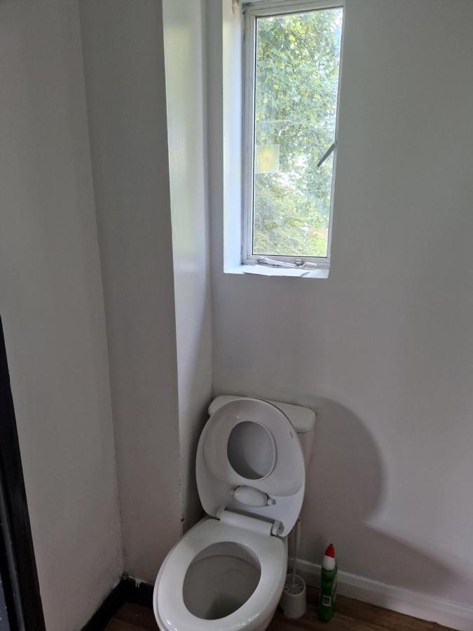 Maidstone Heights III - 1 Bedroom In Maidstone! Екстер'єр фото